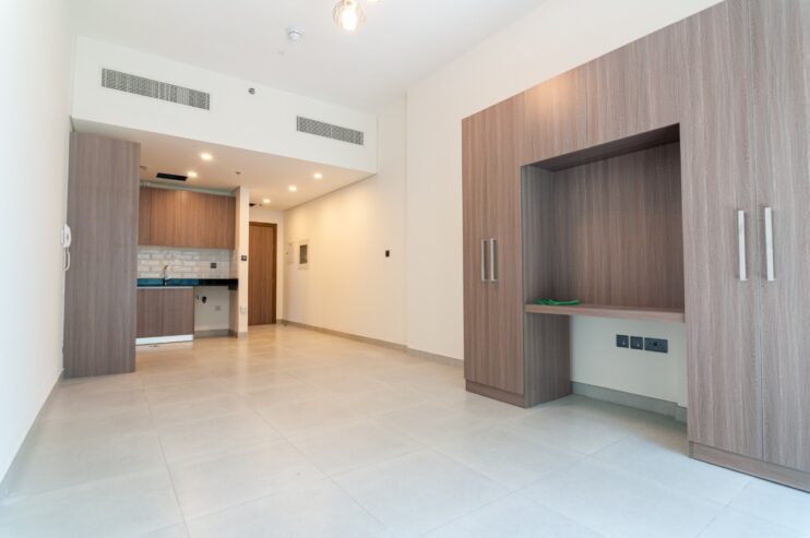 DUBAI: Apartment For Rent
