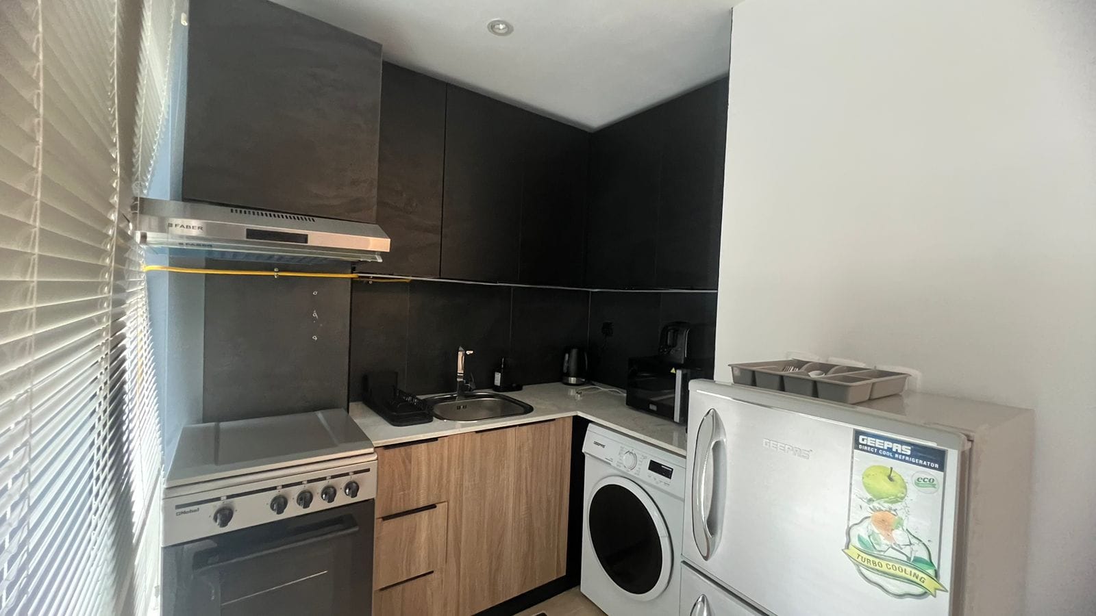 DUBAI: Fully furnished apartments