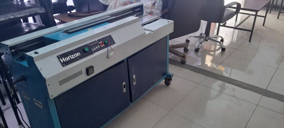ADDIS ABABA: Used Office Furniture